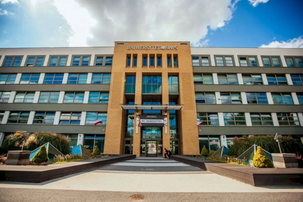 Varşova Sosyal Bilimler Üniversitesi (SWPS)