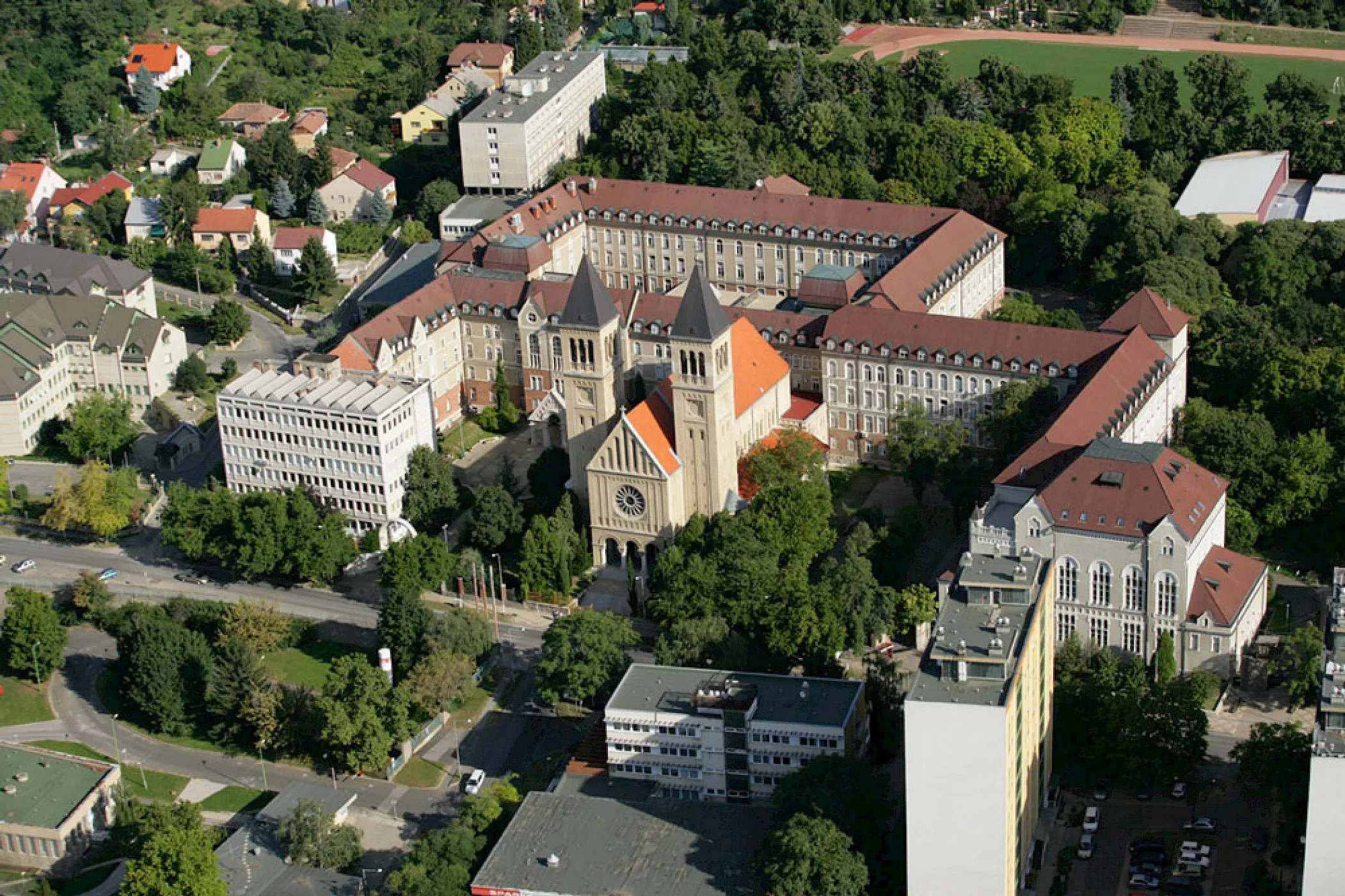 Pecs Üniversitesi