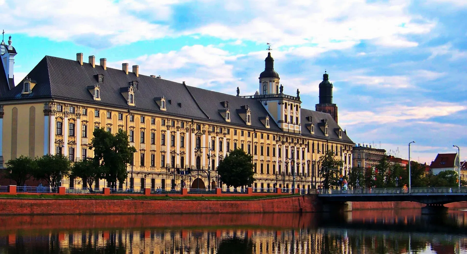 Wroclaw Üniversitesi